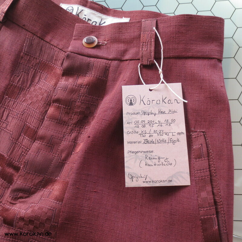 Upcycling Hose aus zwei verschiedenen Kimono Seiden Stoffen