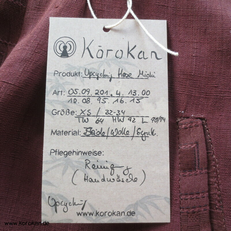 Upcycling Hose aus zwei verschiedenen Kimono Seiden Stoffen