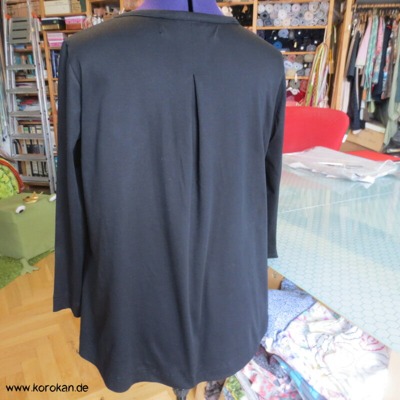 schwarzes Baumwoll Langarm T Shirt Kellerfalten A Linie