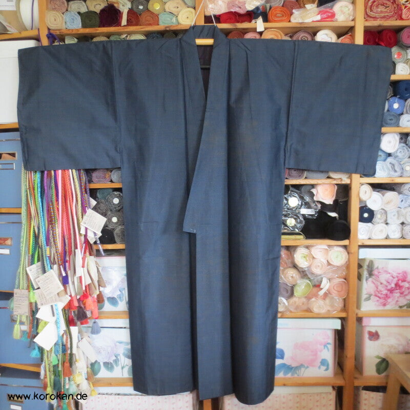 Tsumugi Seiden Komon Kimono, Kasuri Feinkaro