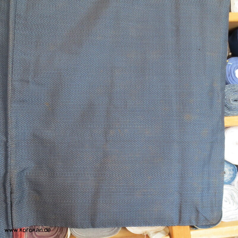 Tsumugi Seiden Komon Kimono, Kasuri Feinkaro