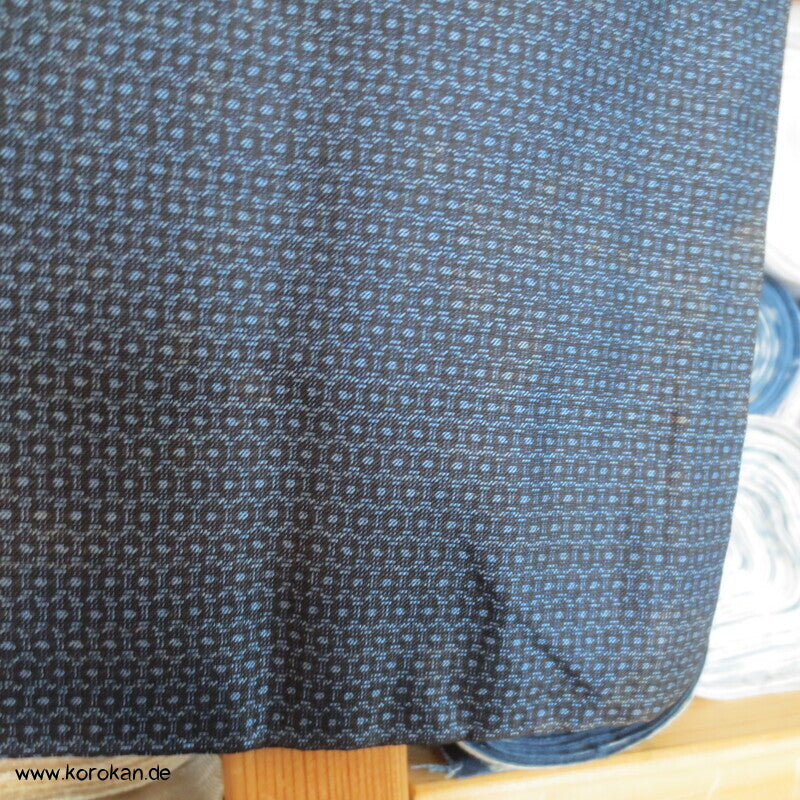 Tsumugi Seiden Komon Kimono, Kasuri Feinkaro
