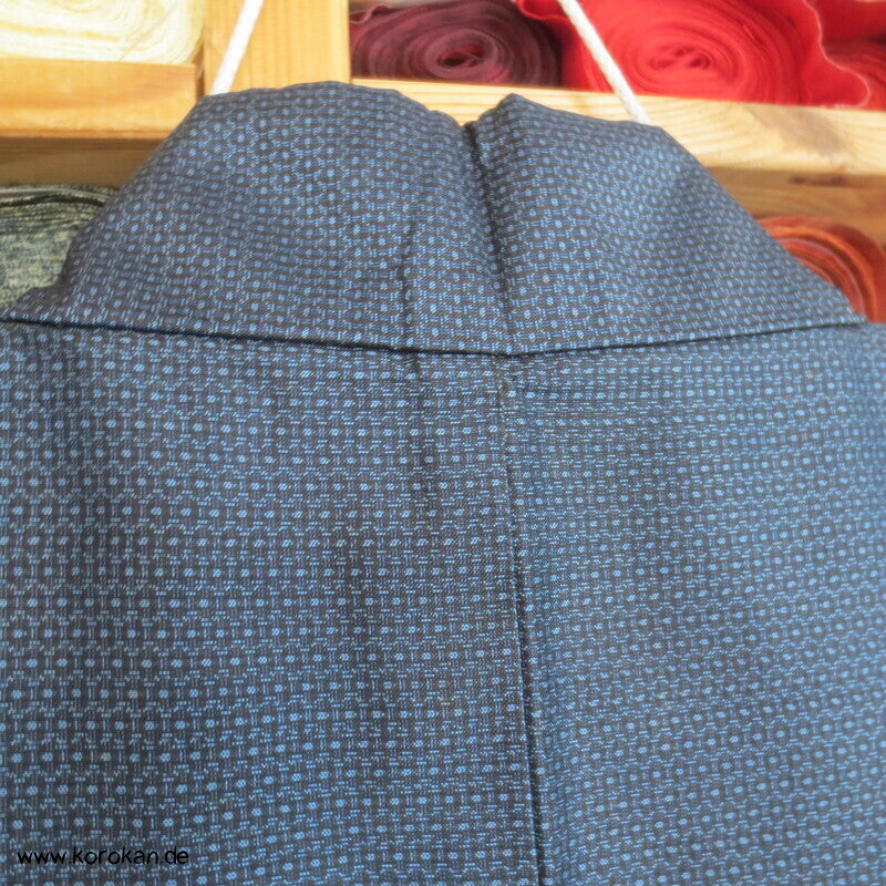 Tsumugi Seiden Komon Kimono, Kasuri Feinkaro