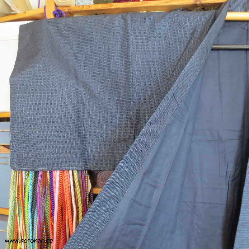 blauer Kikko Oshima Tsumugi Seiden Komon Kimono