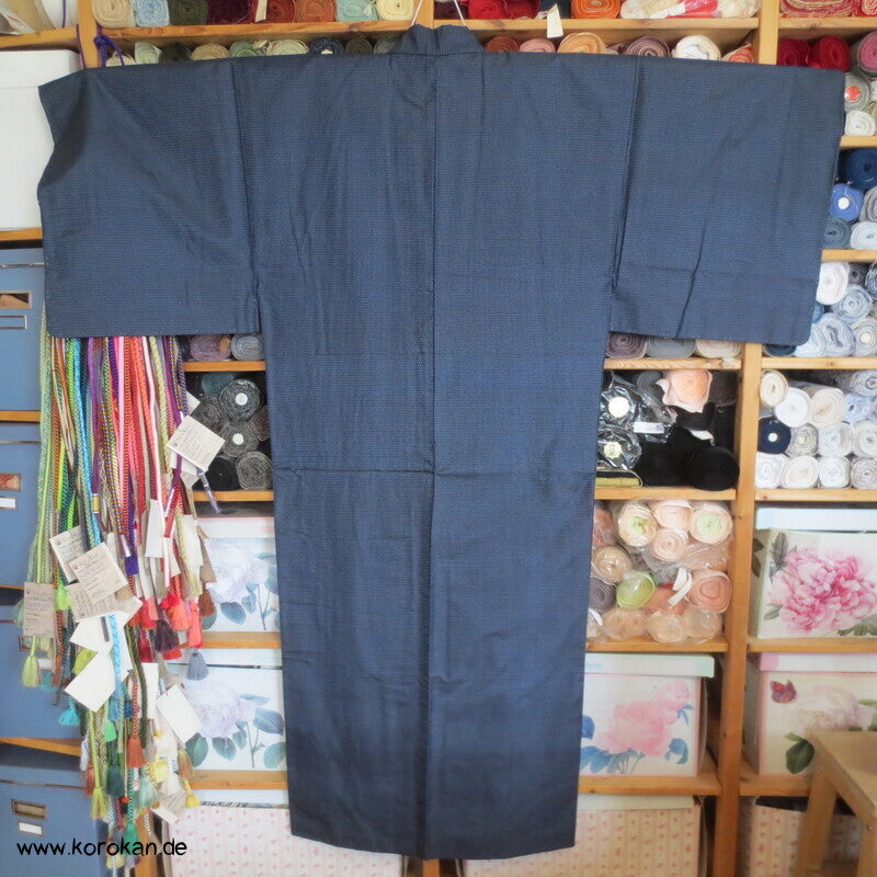 blauer Kikko Oshima Tsumugi Seiden Komon Kimono