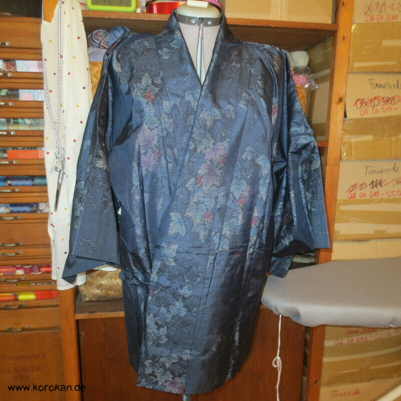 Dochugi Kimono Jacke feinste Kasuri Tsumugi mit Weinblätter und Trauben Muster