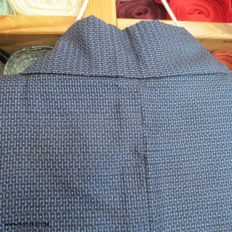 blauer Kikko Oshima Tsumugi Seiden Komon Kimono
