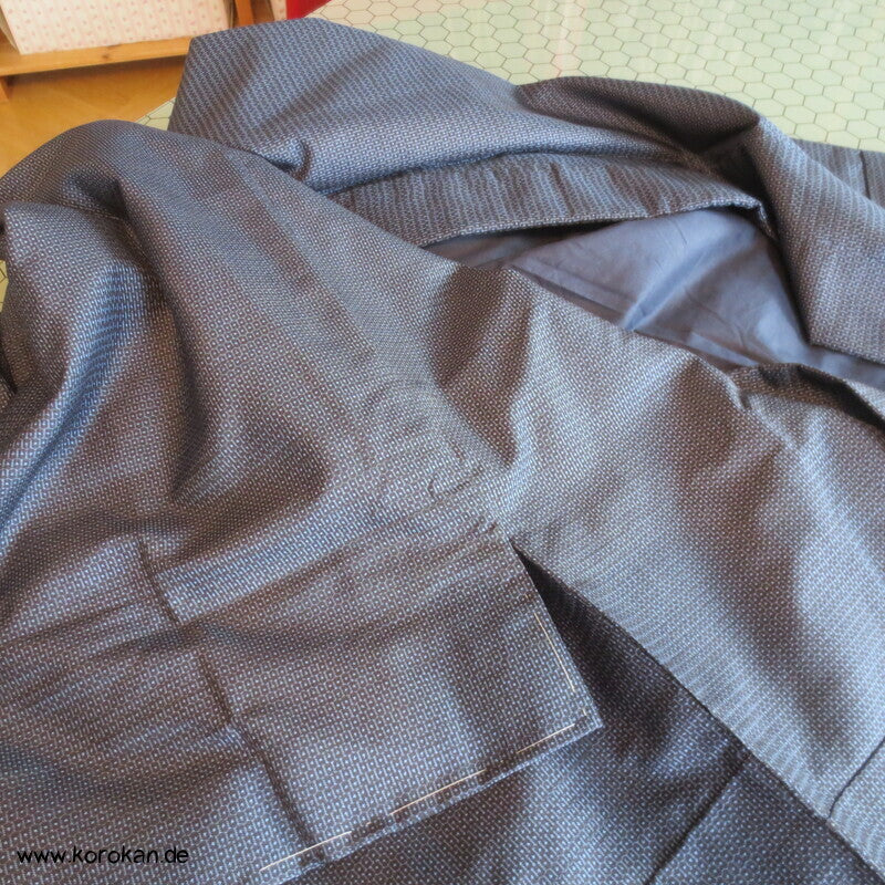 blauer Kikko Oshima Tsumugi Seiden Komon Kimono