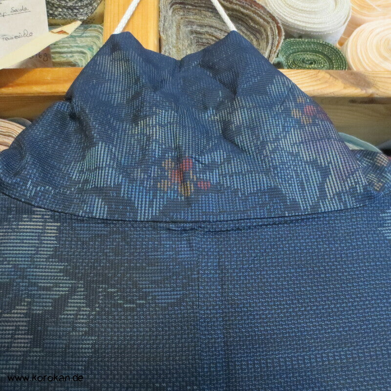 Dochugi Kimono Jacke feinste Kasuri Tsumugi mit Weinblätter und Trauben Muster