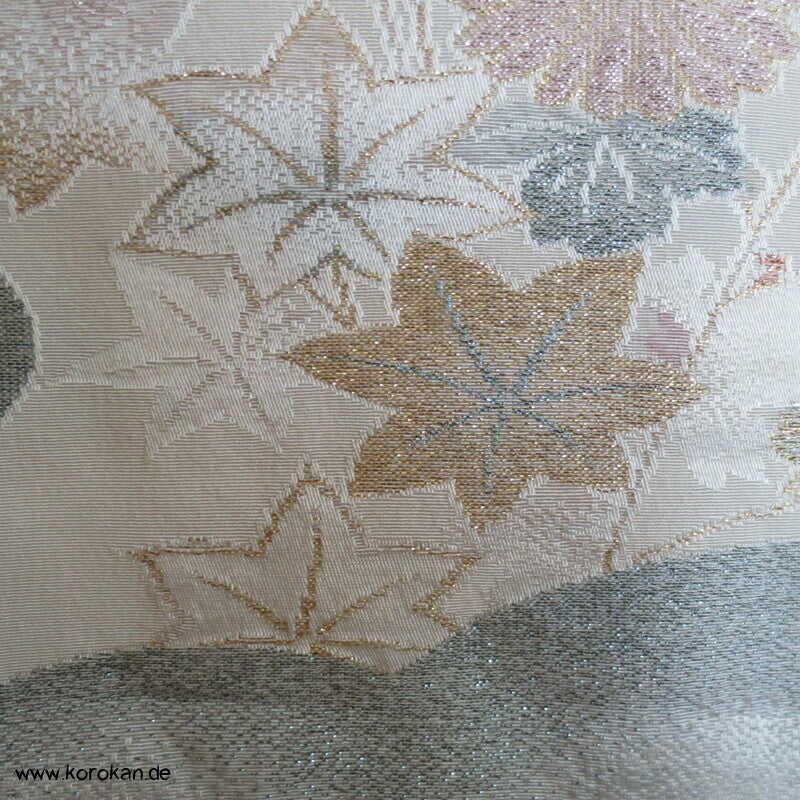 Urushi Chrysanthemen auf Wolke Seidenbrokat Haori Kimono Jacke
