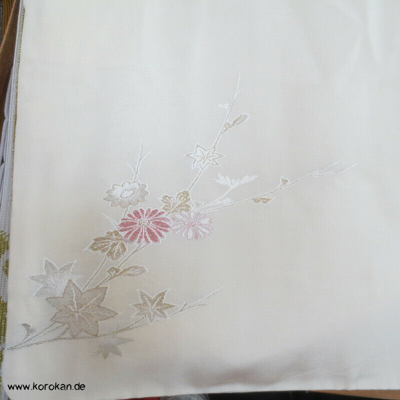 Urushi Chrysanthemen auf Wolke Seidenbrokat Haori Kimono Jacke