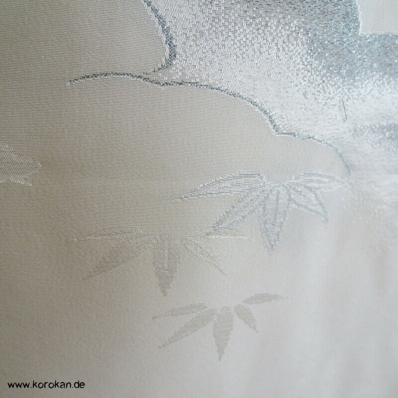 Urushi Chrysanthemen auf Wolke Seidenbrokat Haori Kimono Jacke