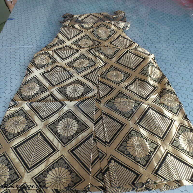 Kiku und junge Kiefer Brokat Hakama - Umanori Kimono Hosen-Typ
