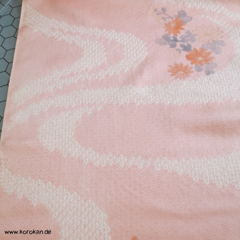 Shibori Flußlauf und Blüten Segaiha Damast japanische Kimono Seiden Stoffrolle