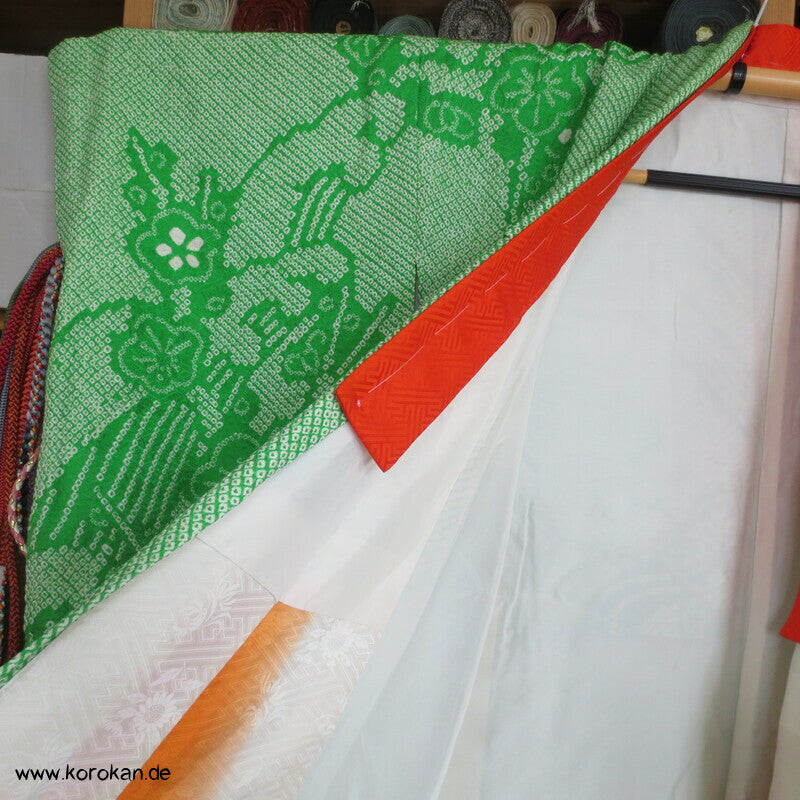 Kimono Full Shibori Päonien und Wellen Furisode, mit Goldstickerei