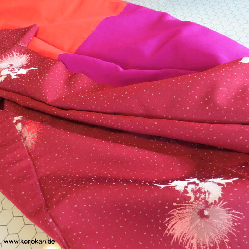 weinrot mit gewebten Silberdisteln Jacquard Seiden Kimono