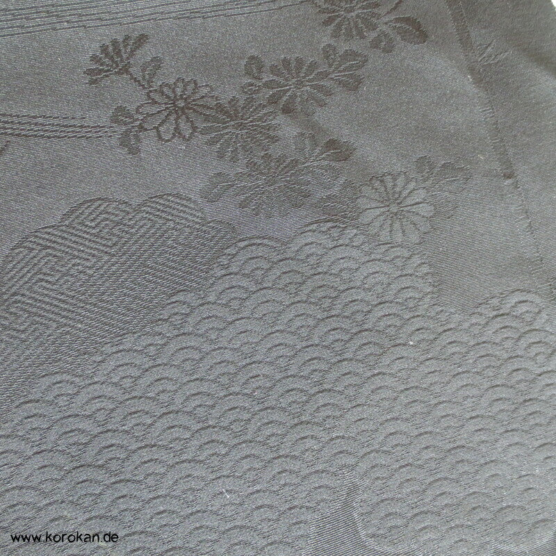 schwarzer Haori Kimono Damast Seiden Stoffrest