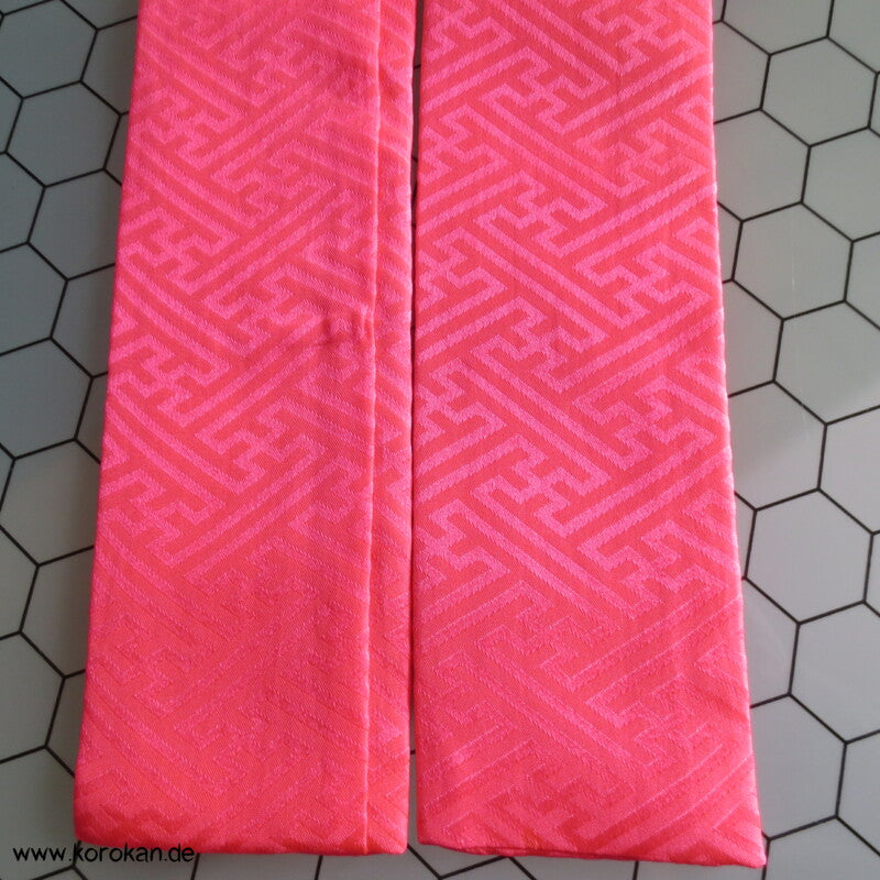 neon pink HanEri, gepolsterte Sayagata Seide