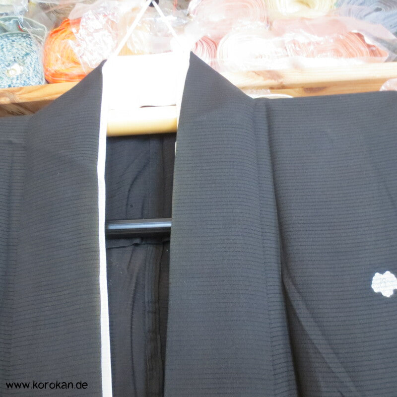 tosende Wellen Tomesode Rho Seide Kimono, halbtransparent