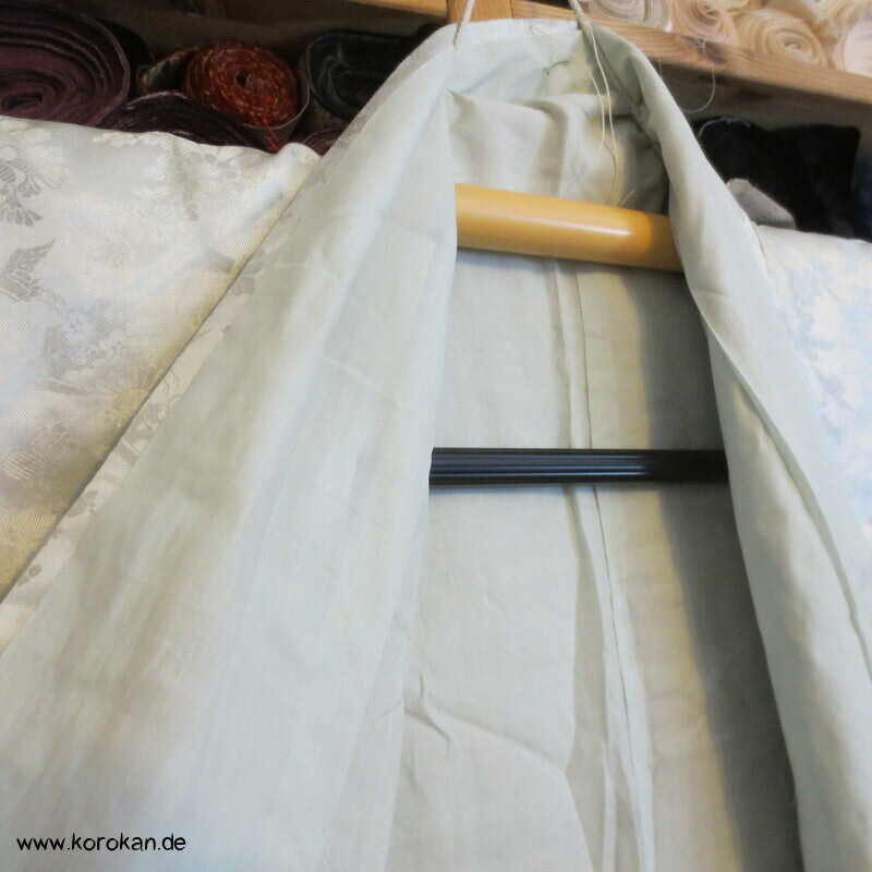 antiker gepolsterter Nakagi Kimono aus Rinzu Damast Seide