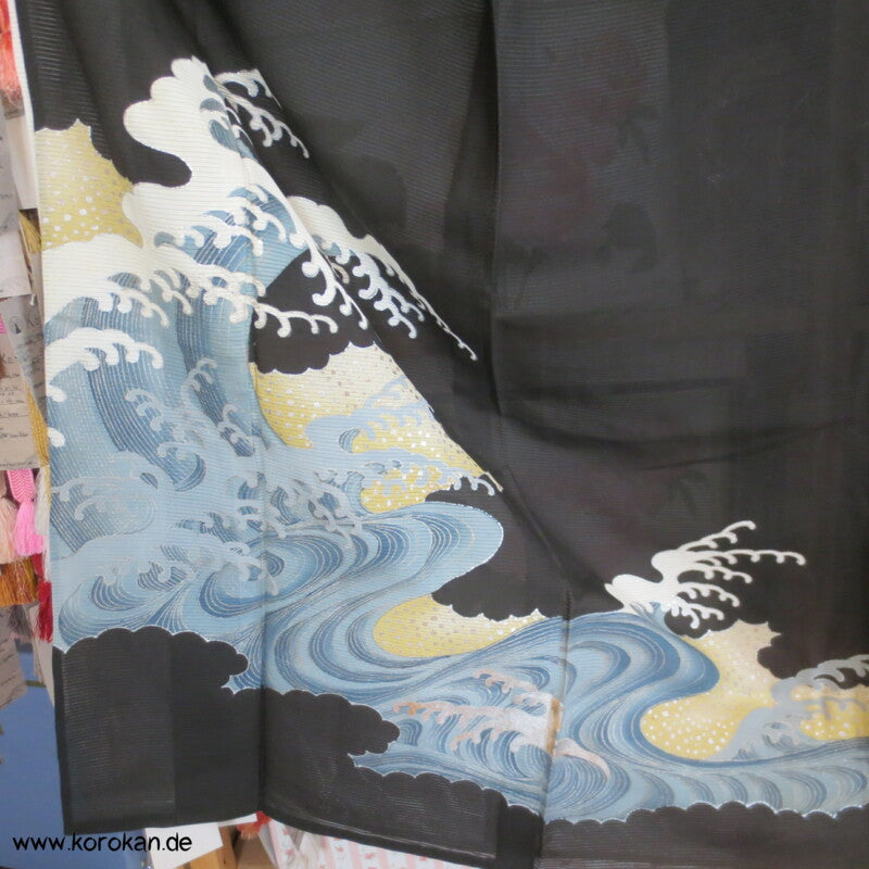 tosende Wellen Tomesode Rho Seide Kimono, halbtransparent