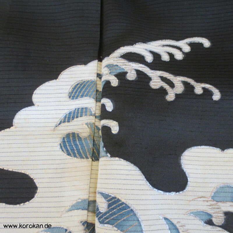 tosende Wellen Tomesode Rho Seide Kimono, halbtransparent