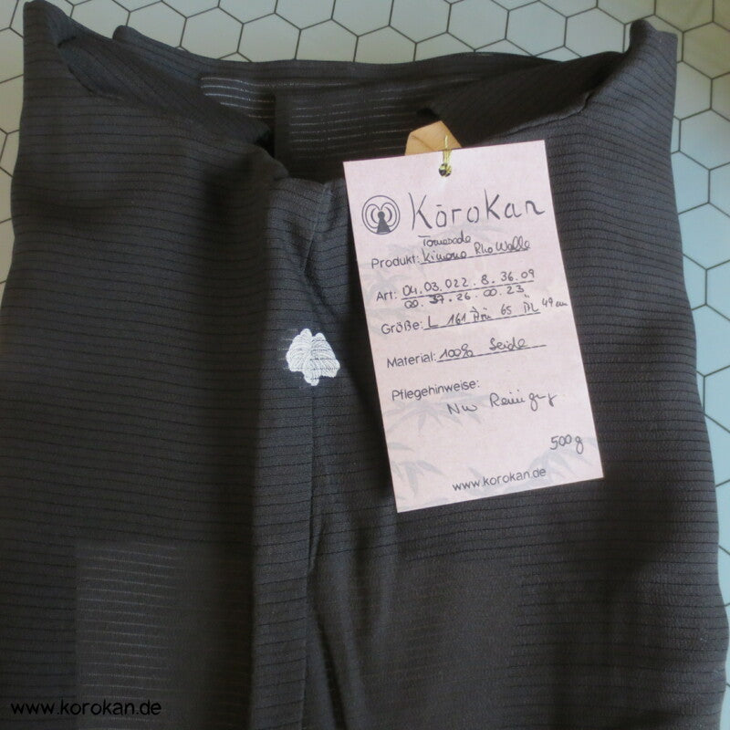 tosende Wellen Tomesode Rho Seide Kimono, halbtransparent