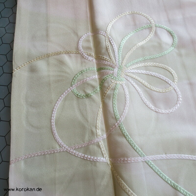 gestickter Kumihimo Tsukesage Kimono