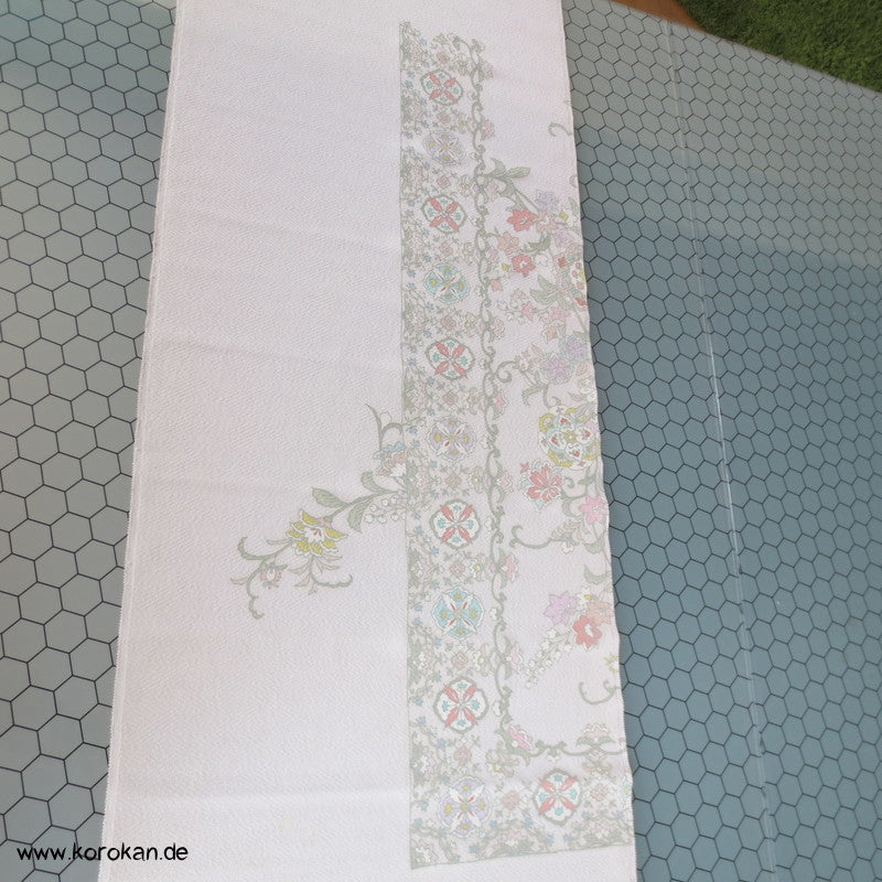 indisches Blumenmuster Bingata Tanmono, eingewebter Lurex