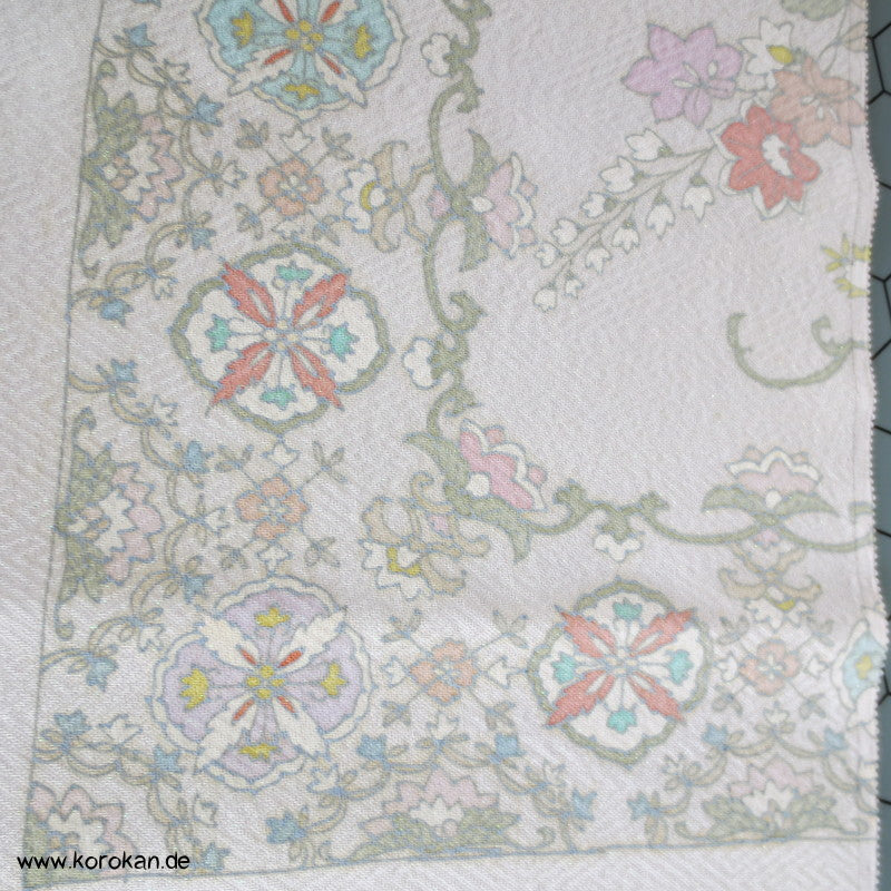 indisches Blumenmuster Bingata Tanmono, eingewebter Lurex