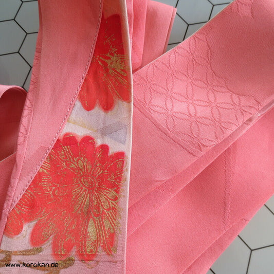 Koshihimo rosa Seidendamast Kiku Chrysanthemen mit gold