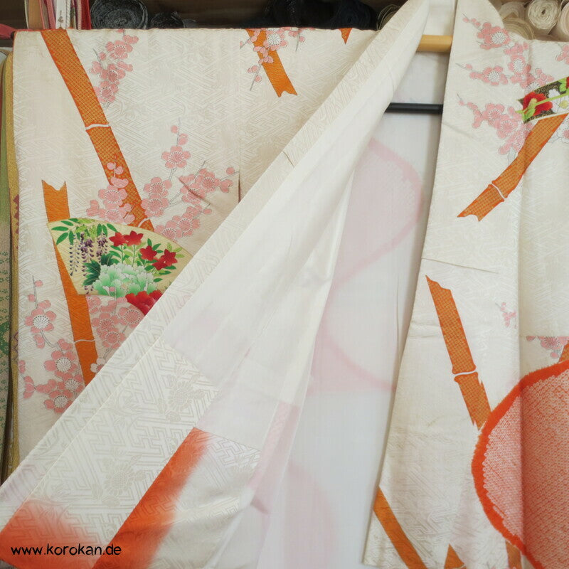 Shibori Fluß, Fächer mit Blüten, Bambusstäbe Furisode Sayagata Seidendamast Kimono