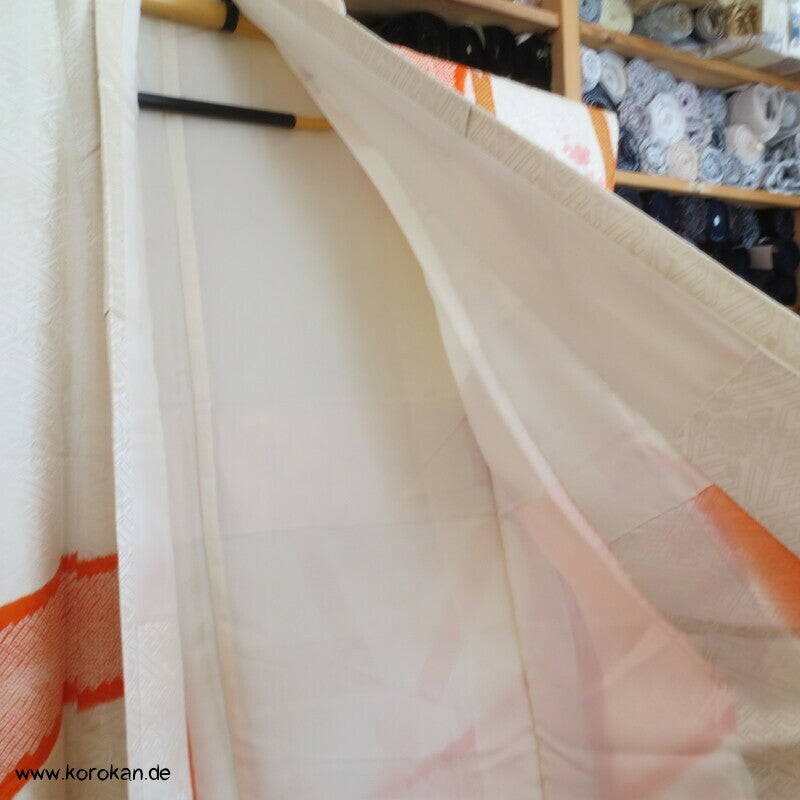 Shibori Fluß, Fächer mit Blüten, Bambusstäbe Furisode Sayagata Seidendamast Kimono