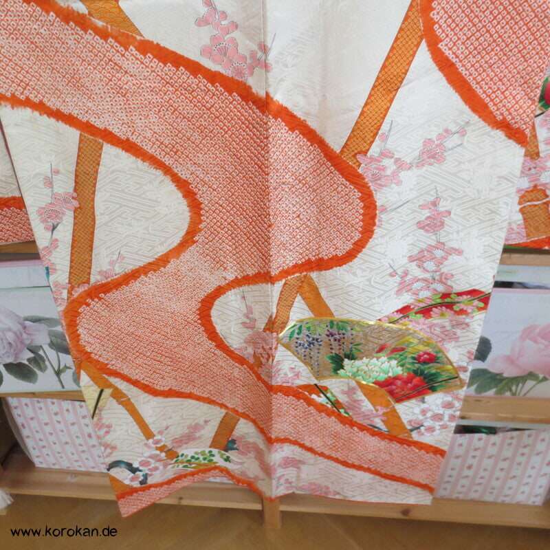 Shibori Fluß, Fächer mit Blüten, Bambusstäbe Furisode Sayagata Seidendamast Kimono