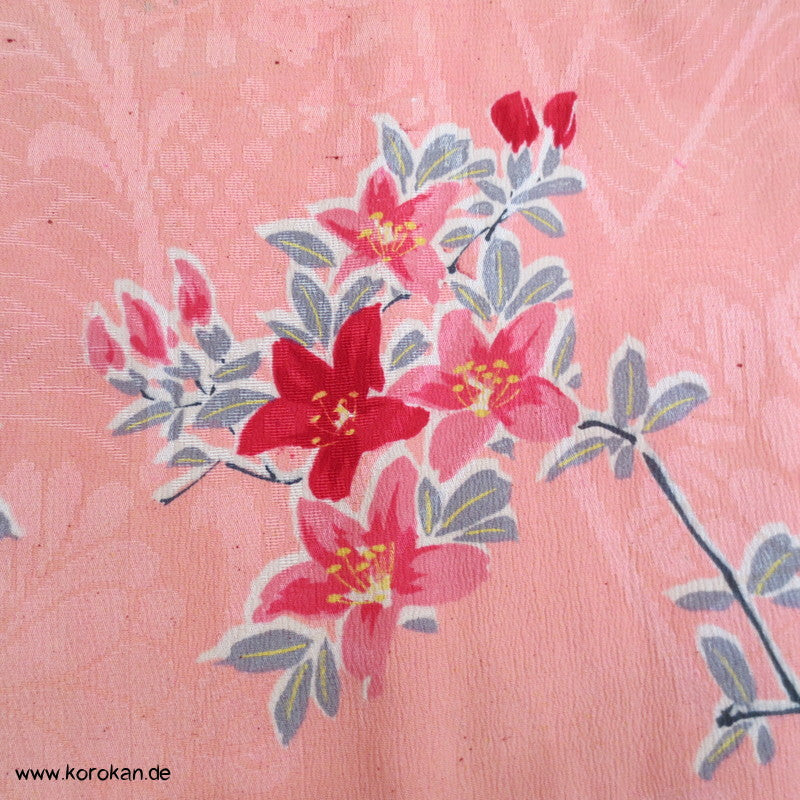 1950'er oder früher Rosen mit Goldakzenten Seidendamast Komon Kimono
