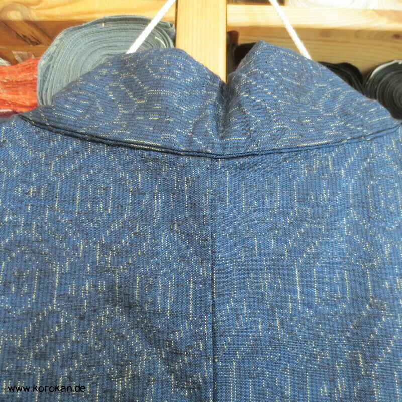 japanischer Kikko Sechseck Kasuri Tsumugi Seiden Kimono