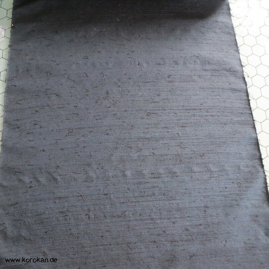 Tanmono Stoffrolle petrolblauschwarz Fushi Tsumugi Kimono Seidenrolle