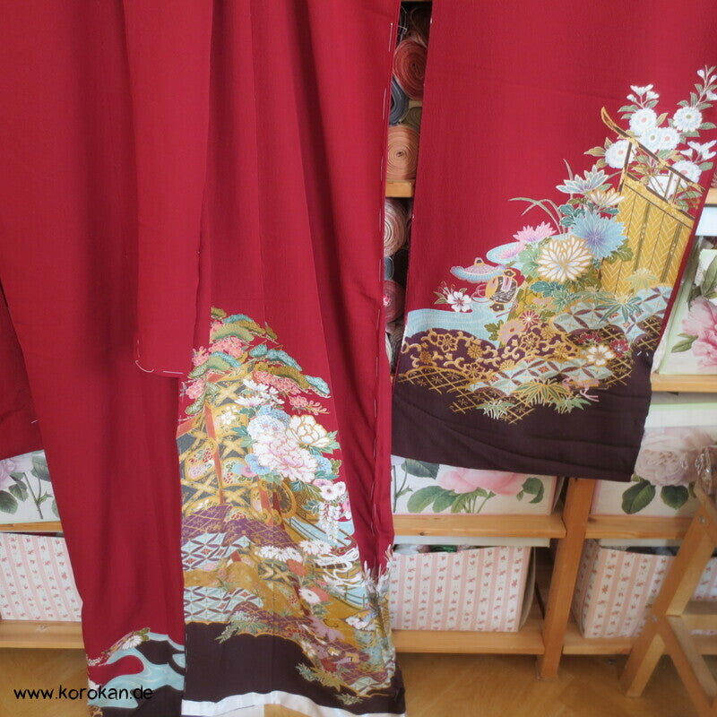 weinrot, klassische Muster Furisode, Seiden Karieba