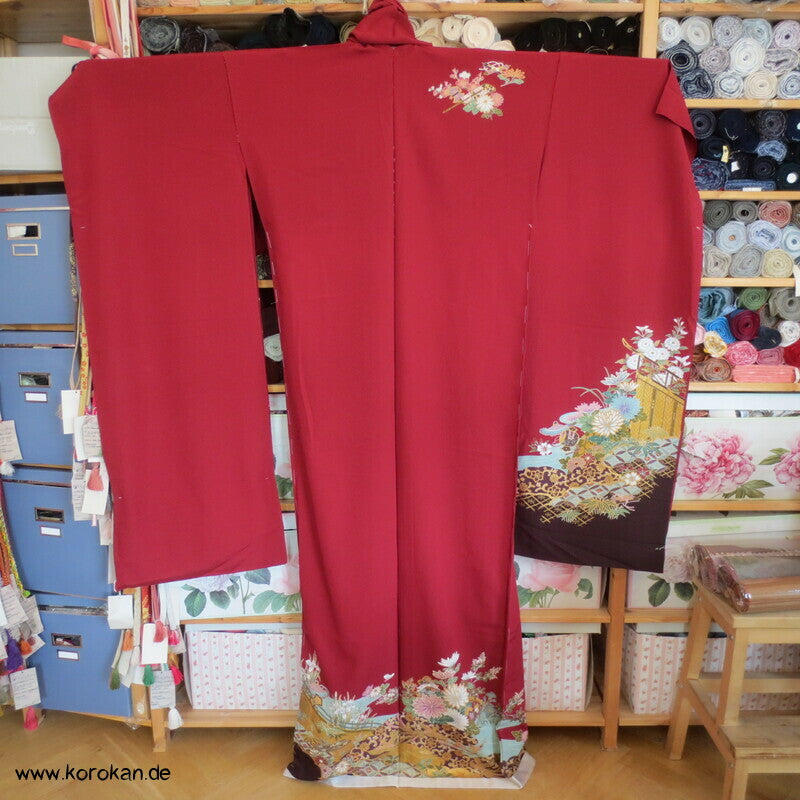 weinrot, klassische Muster Furisode, Seiden Karieba