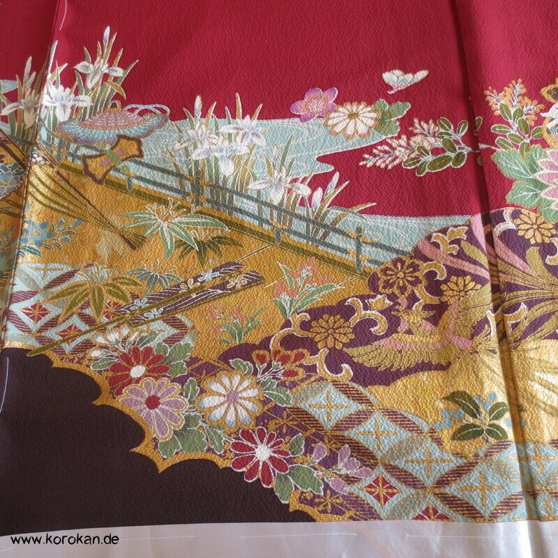 weinrot, klassische Muster Furisode, Seiden Karieba