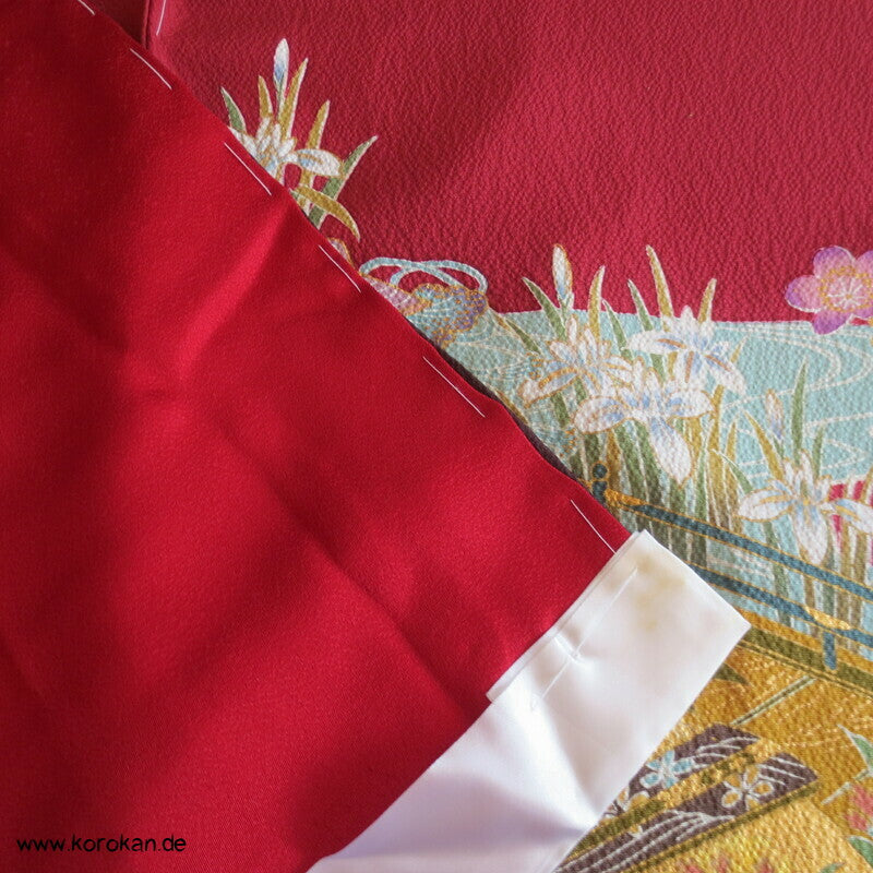 weinrot, klassische Muster Furisode, Seiden Karieba