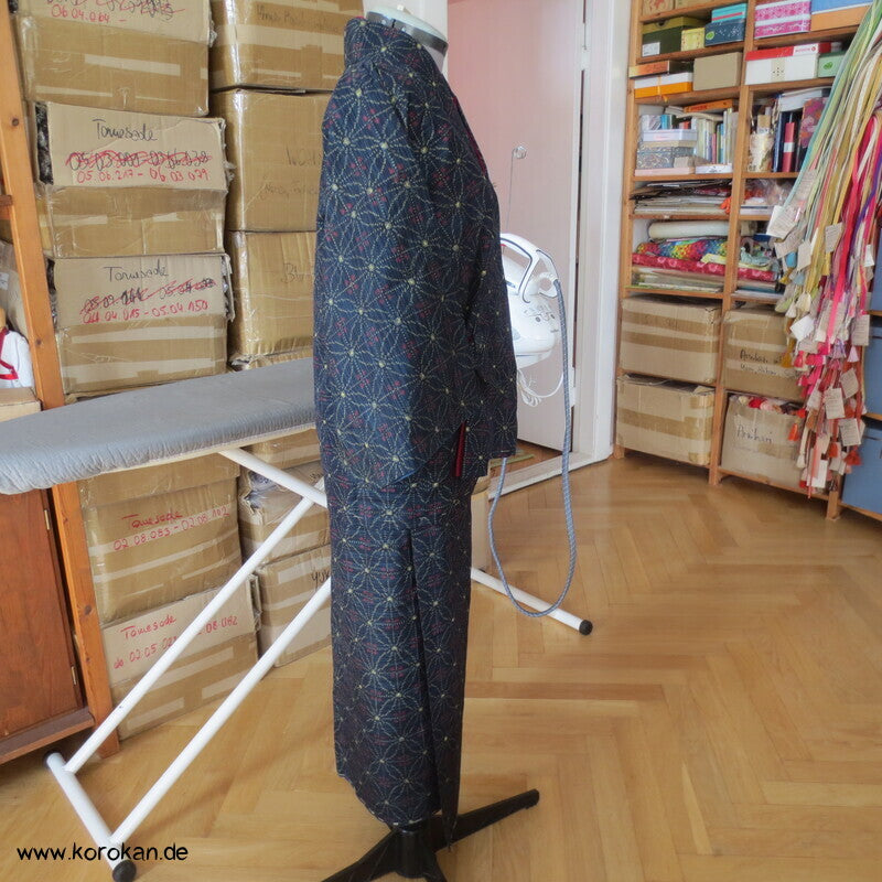 Tsumugi Kasuri zweiteiliger Kimono aus Dochugi + Wickelrock