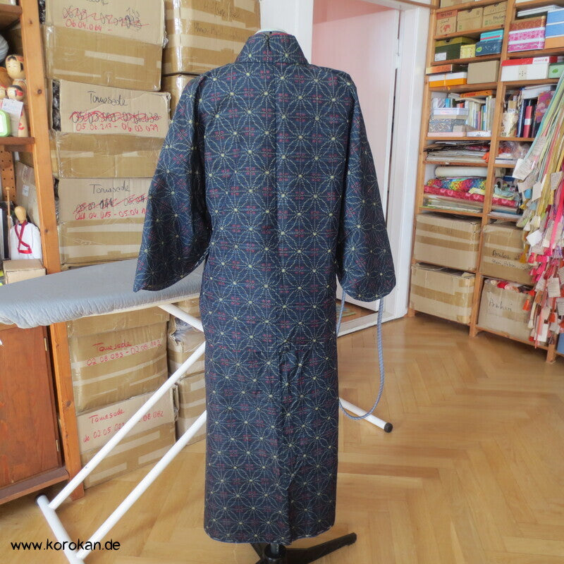 Tsumugi Kasuri zweiteiliger Kimono aus Dochugi + Wickelrock