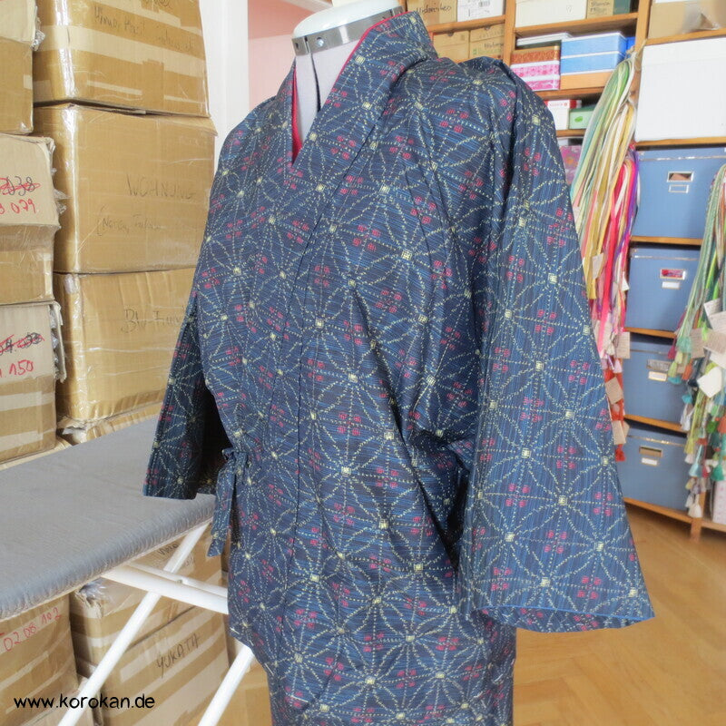 Tsumugi Kasuri zweiteiliger Kimono aus Dochugi + Wickelrock