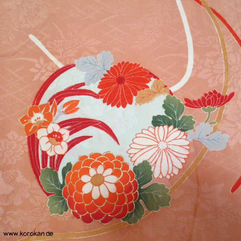 antiker Kusudama Blumenkugeln Homongi Seidendamast Kimono