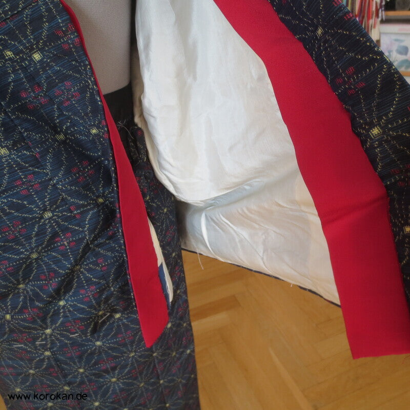 Tsumugi Kasuri zweiteiliger Kimono aus Dochugi + Wickelrock