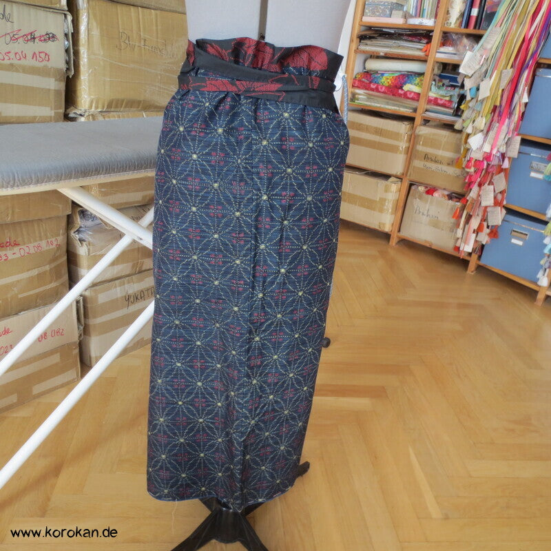 Tsumugi Kasuri zweiteiliger Kimono aus Dochugi + Wickelrock