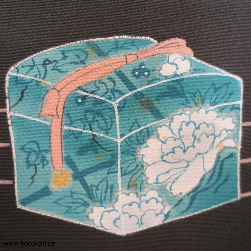 bunte Bento Boxen auf schwarzer Seide Haori Kimono Jacke