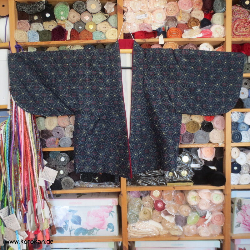 Tsumugi Kasuri zweiteiliger Kimono aus Dochugi + Wickelrock