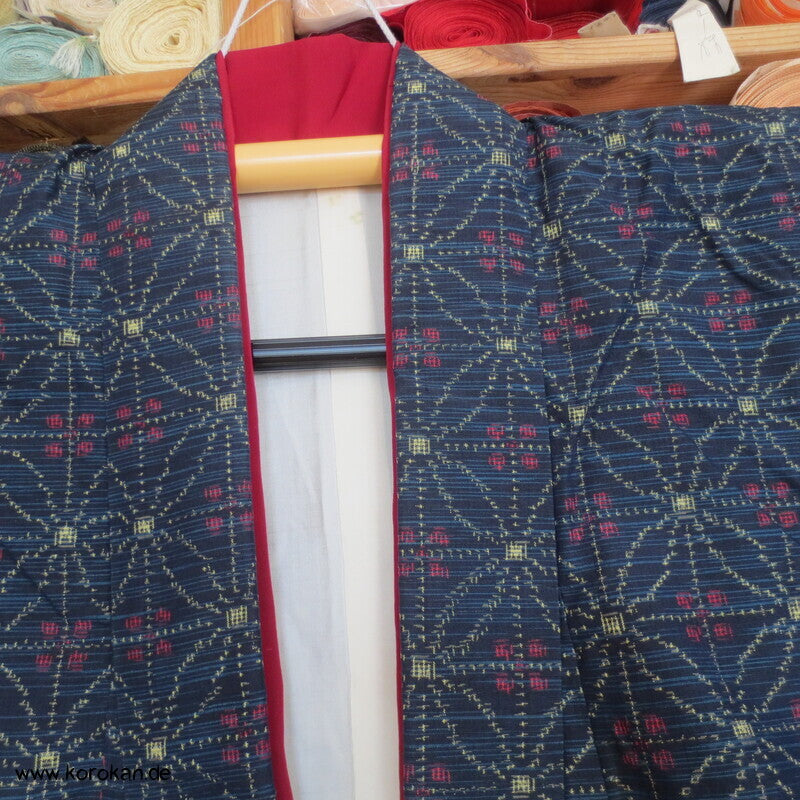 Tsumugi Kasuri zweiteiliger Kimono aus Dochugi + Wickelrock